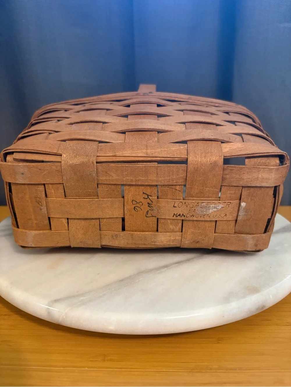 Longaberger small handwoven wodden basket 1986